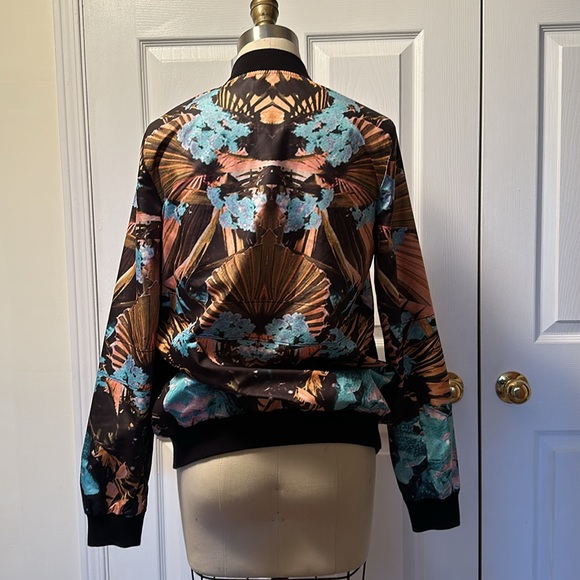 Fifteen & Half Reversible Jacket - Picture 3 of 8